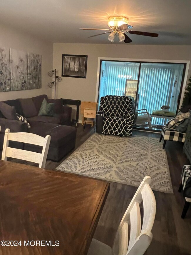 213 Medford Ct unit A, Manalapan, NJ 07726 - photo 6