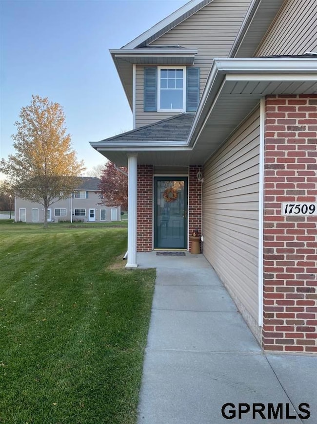 17509 Franklin Plaza, Omaha, NE 68118 - photo 2