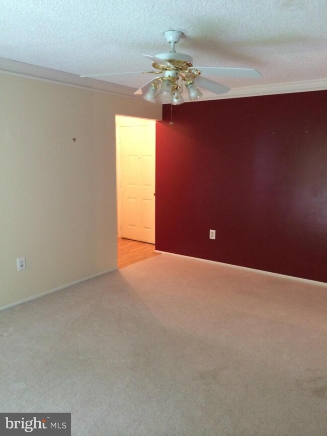 12264 Stevenson Ct, Woodbridge, VA 22192 - photo 6