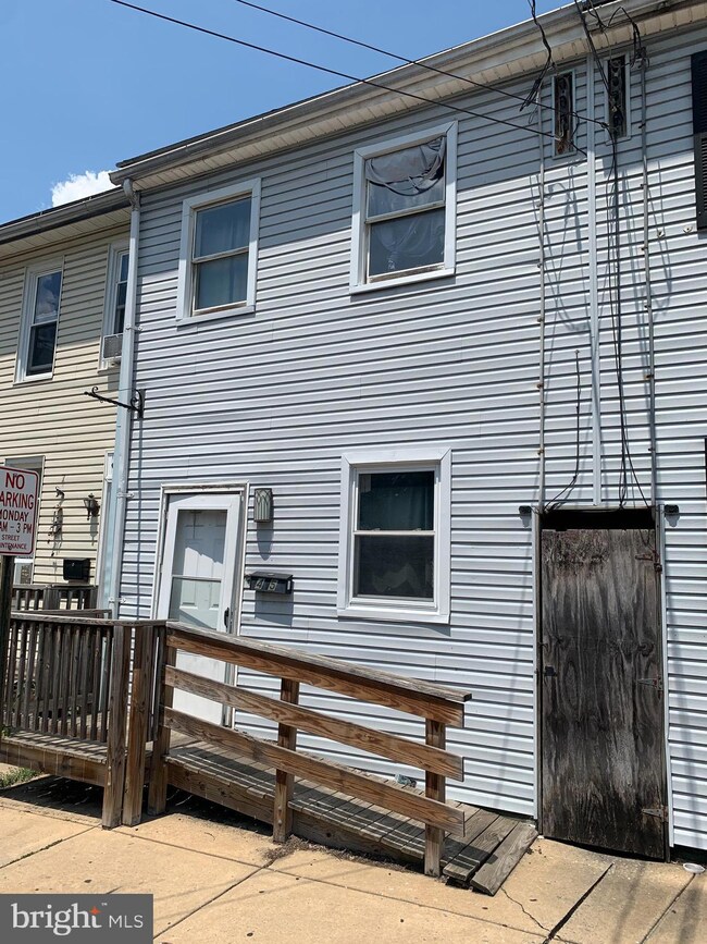 445 Union St, Columbia, PA 17512 - photo 2