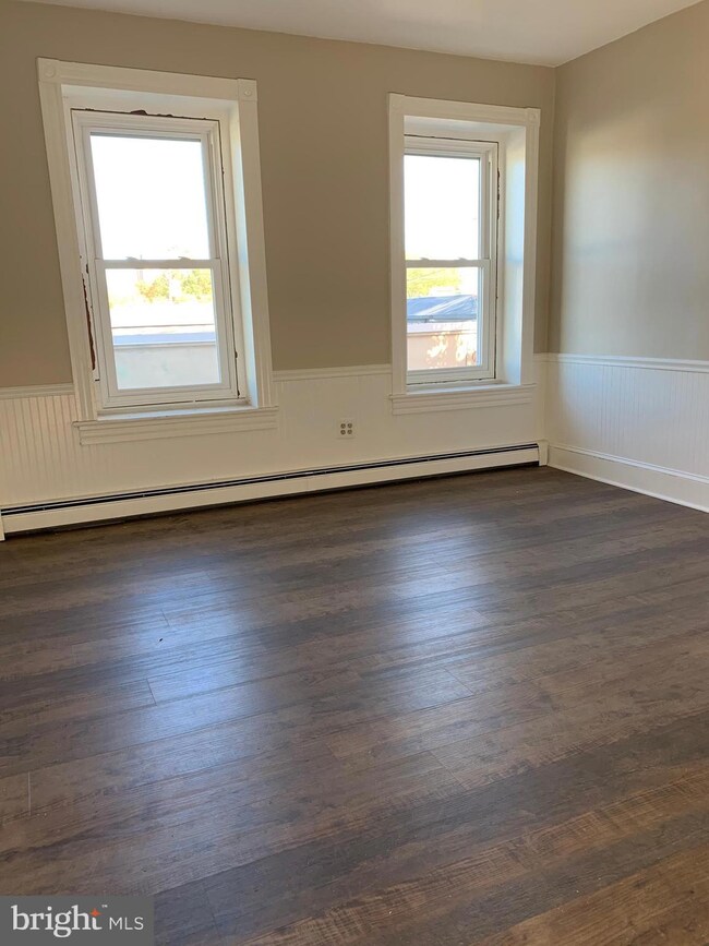 11 N West St, Doylestown, PA 18901 - photo 2