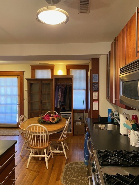 247 River St unit 2, Cambridge, MA 02139 - photo 5