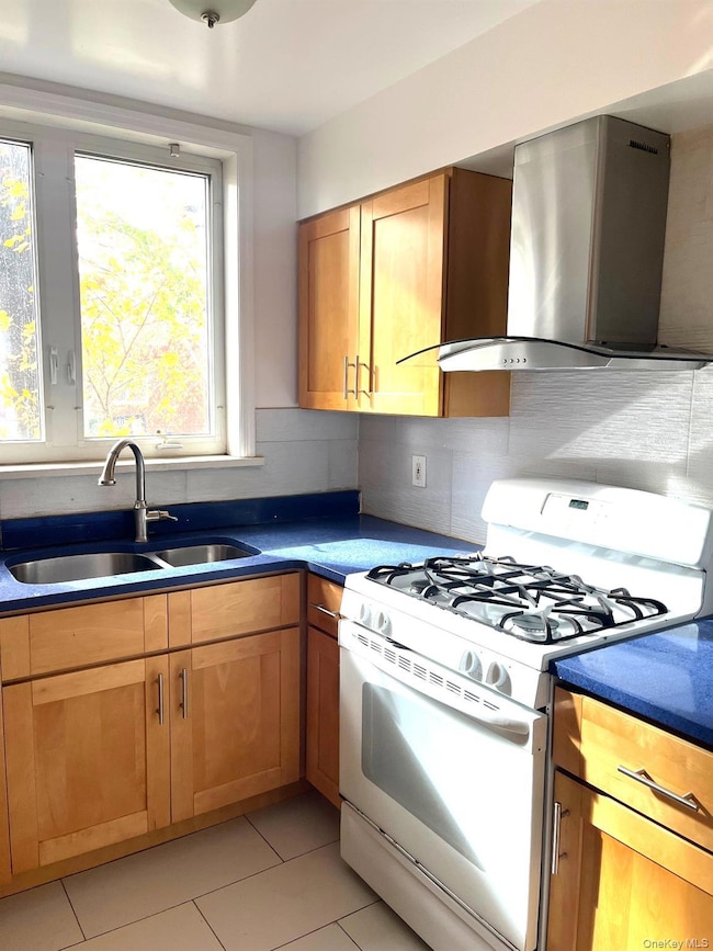 1945 Paulding Ave, Bronx, NY 10462 - photo 4