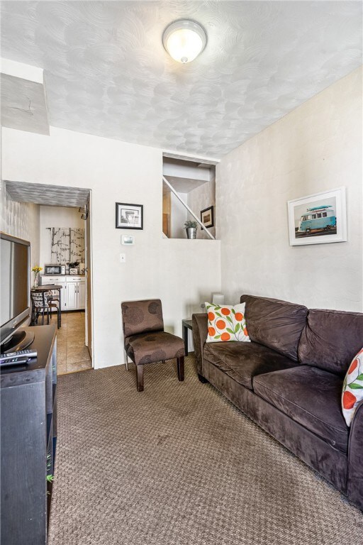 Low maintenance unit - spend your time enjoying other activities!