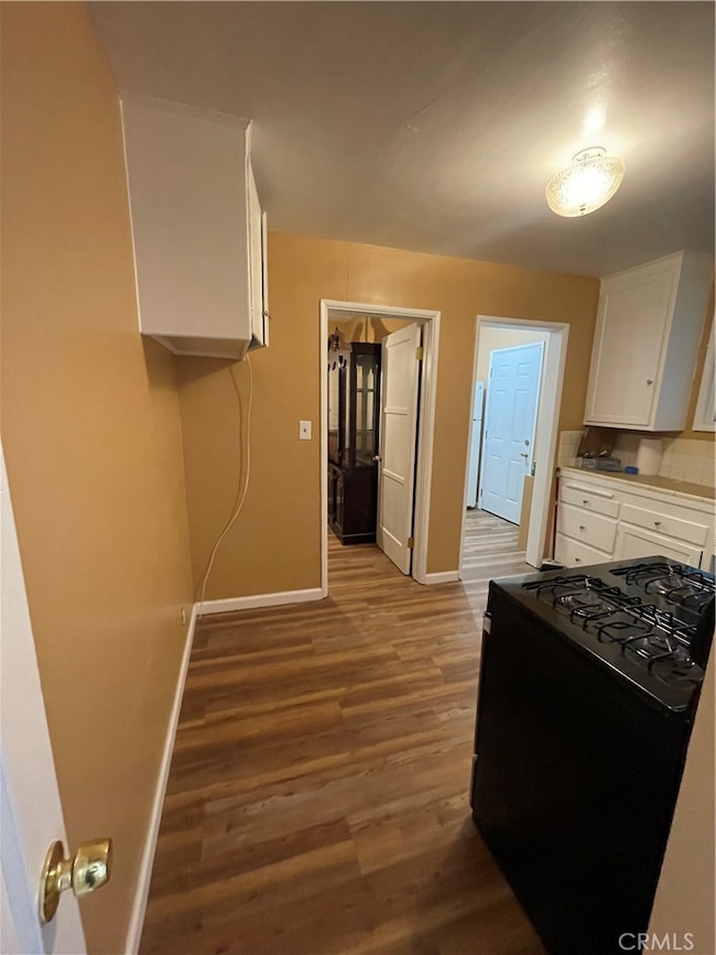 12119 Alvaro St, Los Angeles, CA 90059 - photo 6