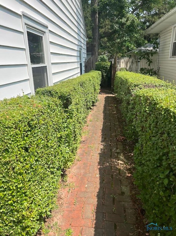 1707 Washington Ave, Findlay, OH 45840 - photo 3