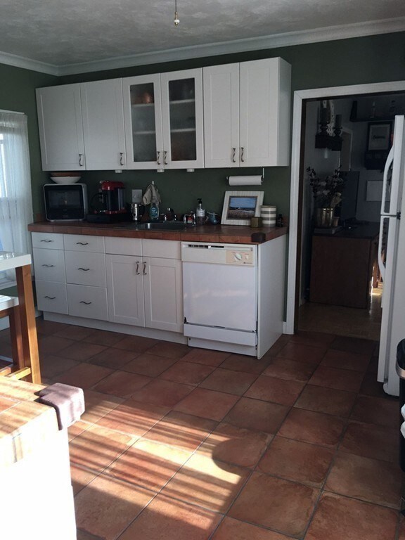 8 Williams Ct unit 2, Somerville, MA 02143 - photo 5