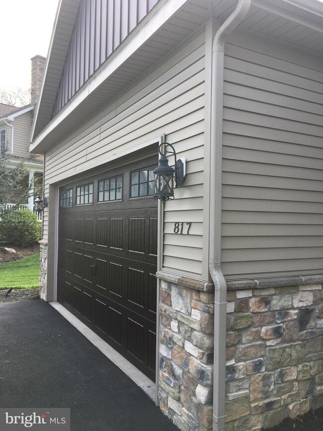 817 Dickeys Dr, Chambersburg, PA 17202 - photo 4