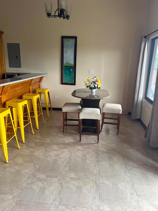 Apt. 2 Dining area