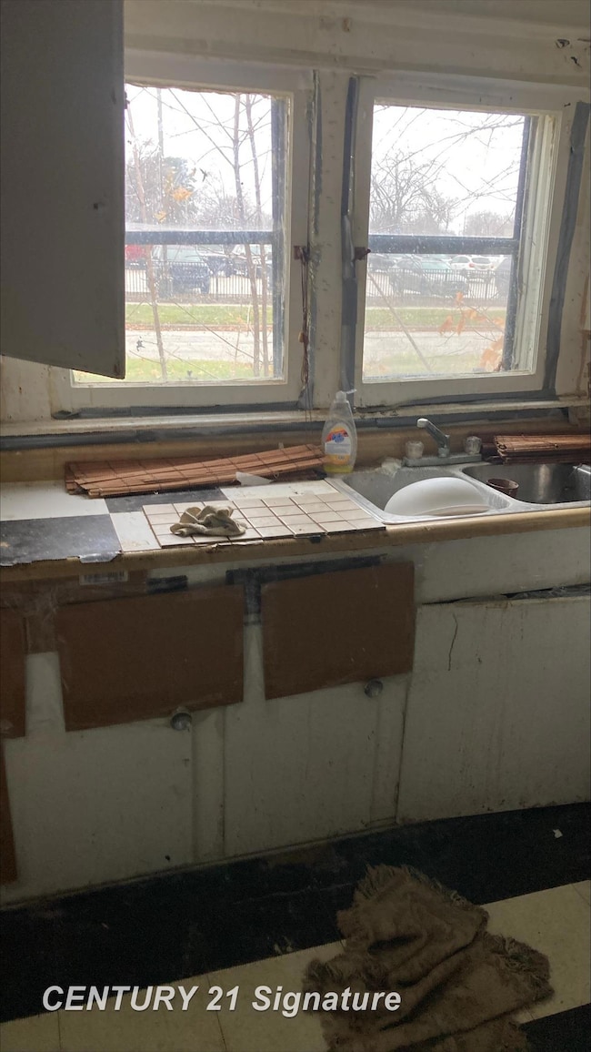 828 W Remington St, Saginaw, MI 48602 - photo 5