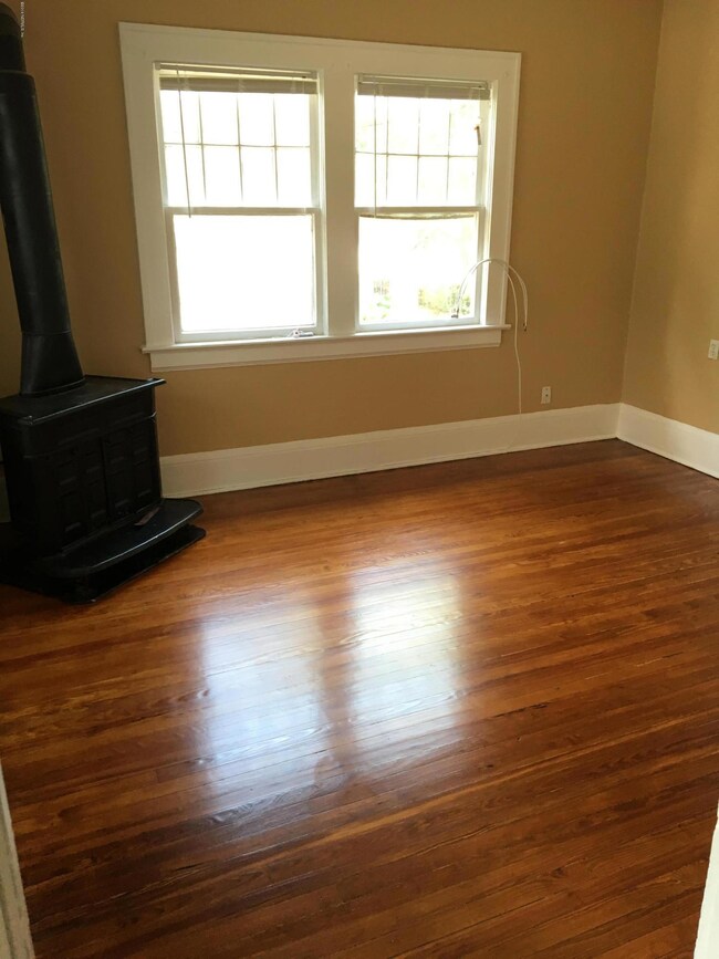 1252 Donald St, Jacksonville, FL 32205 - photo 5