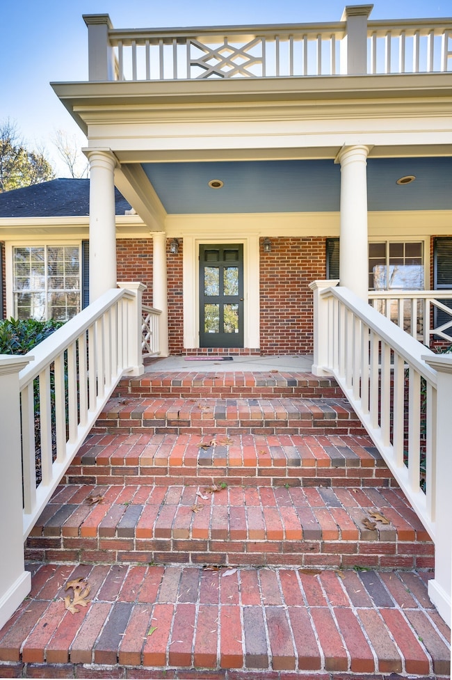 4003 Sunnybrook Dr, Nashville, TN 37205 - photo 2