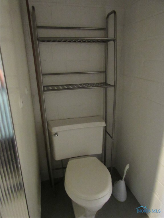 2117 Talbot St, Toledo, OH 43613 - photo 7