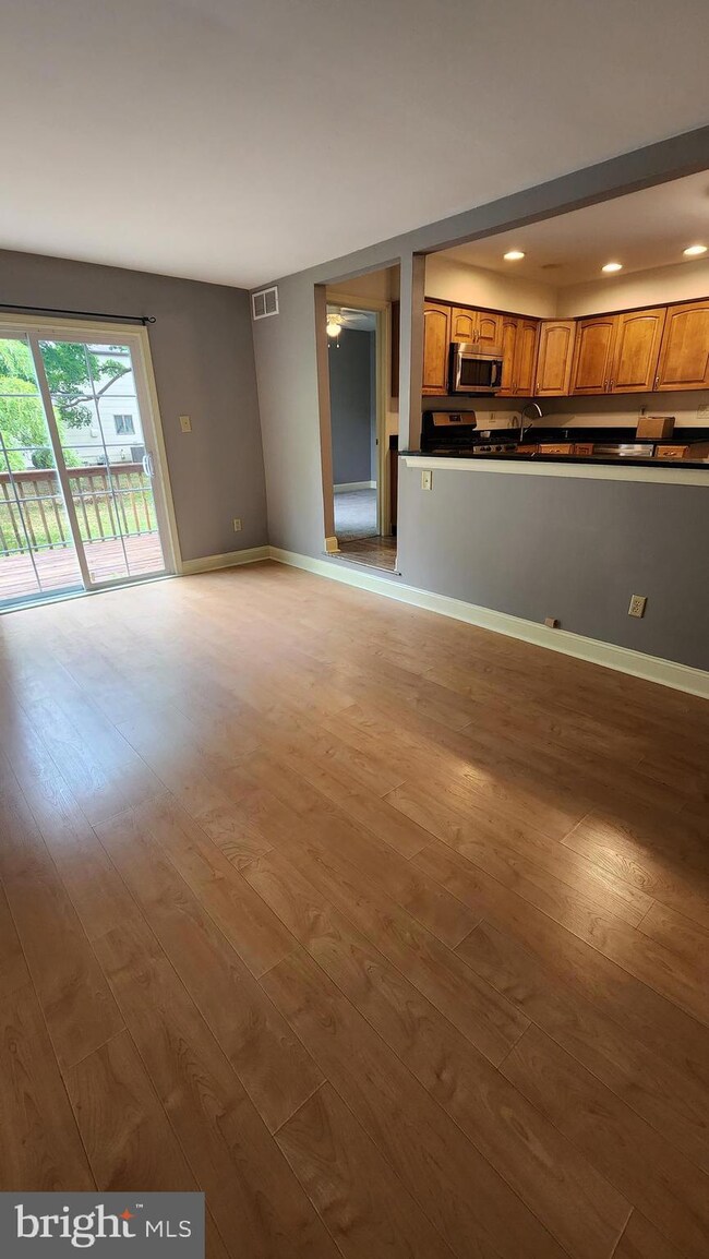 403 Franklin Rd, Glassboro, NJ 08028 - photo 6