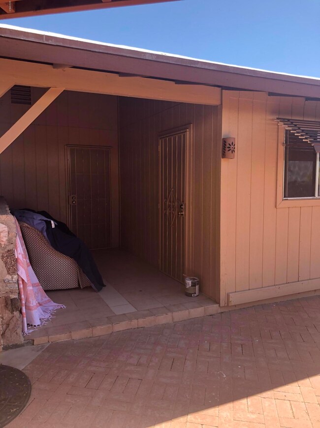 ENTRANCE TO GARAGE