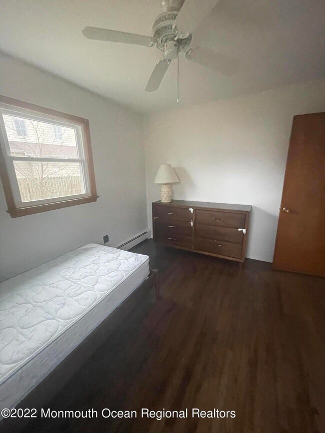 2028 Lesser Pkwy, Oakhurst, NJ 07755 - photo 7