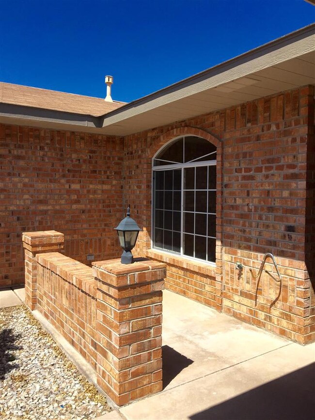 1520 Serrano, Alamogordo, NM 88310 - photo 3