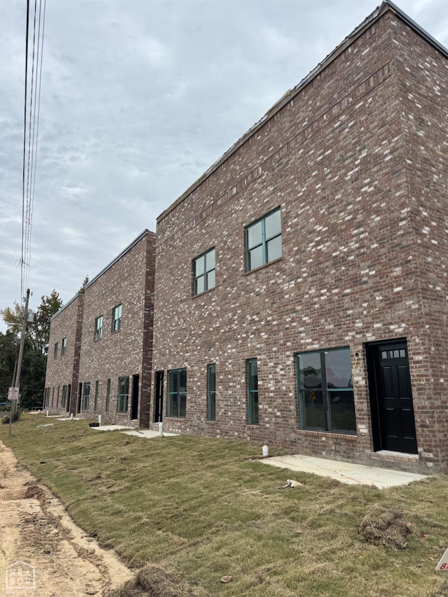 321 Houghton St, Jonesboro, AR 72401 - photo 3