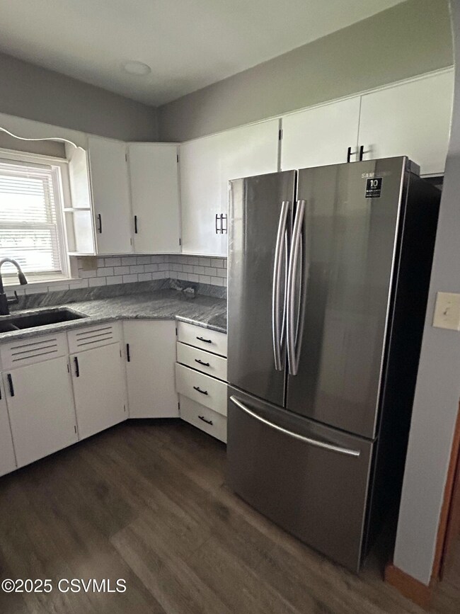 720 N High St, Selinsgrove, PA 17870 - photo 6