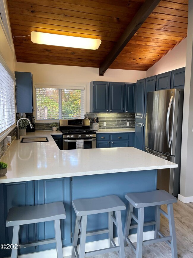 2640 SW Dune Ave, Lincoln City, OR 97367 - photo 5