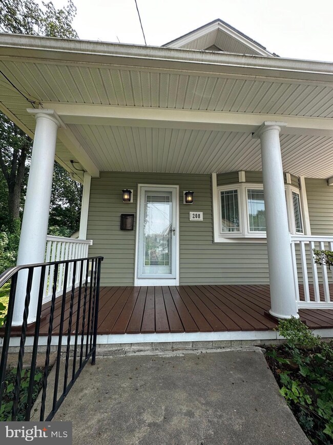 208 E Collingswood Ave, Haddon Township, NJ 08107 - photo 4