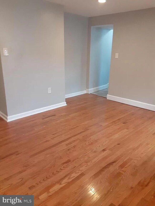 1712 W Lombard St unit 2, Baltimore, MD 21223 - photo 4