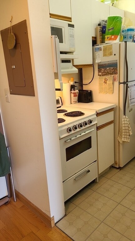 Edgewater Place Condominiums unit 208, Quincy, MA 02171 - photo 4