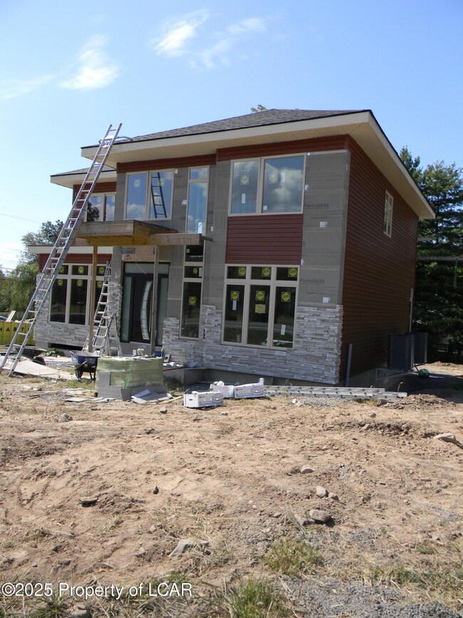 263 S Mountain Blvd, Mountain Top, PA 18707 - photo 5