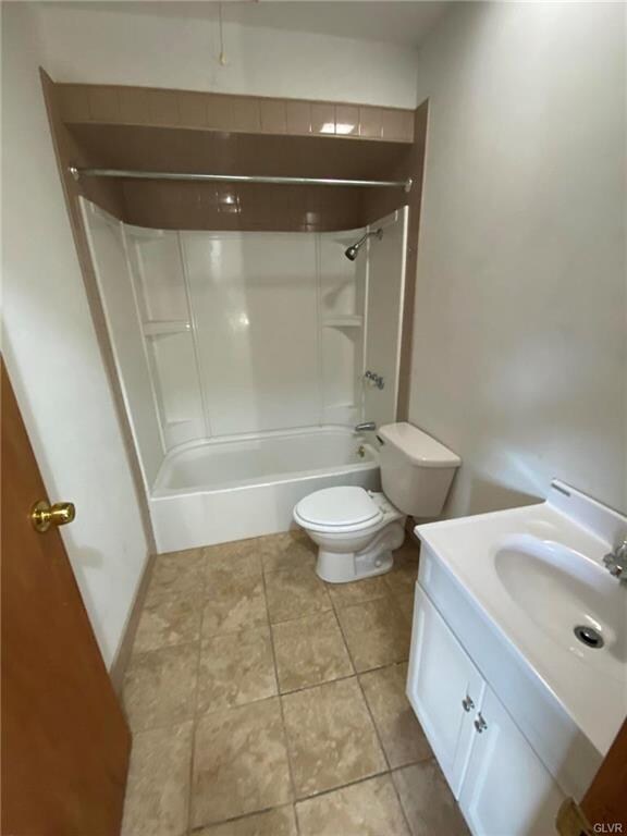 1074 Millheim Rd, Bath, PA 18014 - photo 7