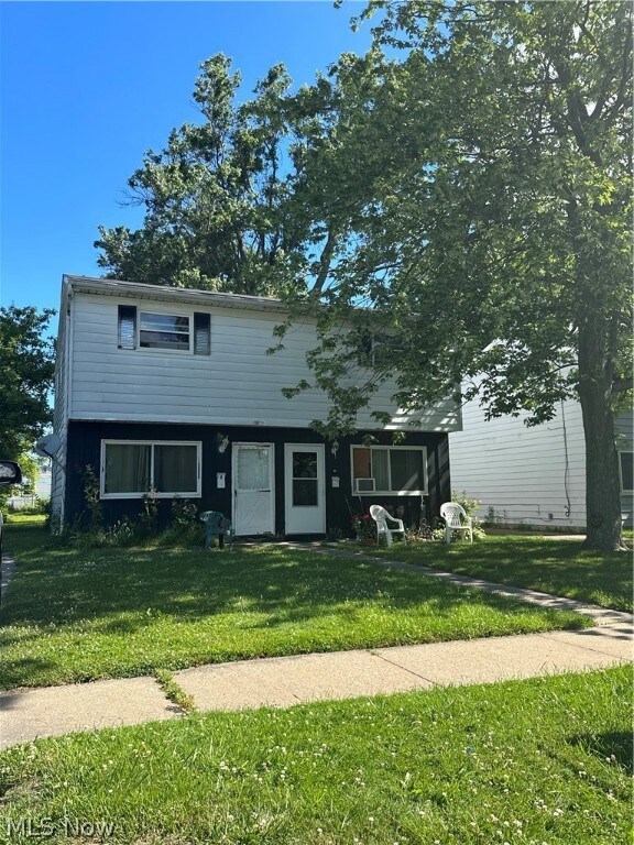 1623 E 33rd St, Lorain, OH 44055 - photo 2