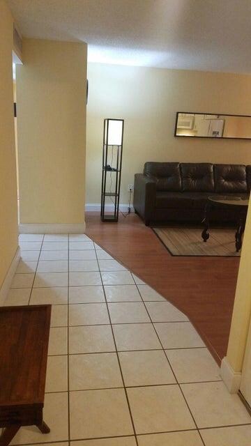 Hall view 1[374]