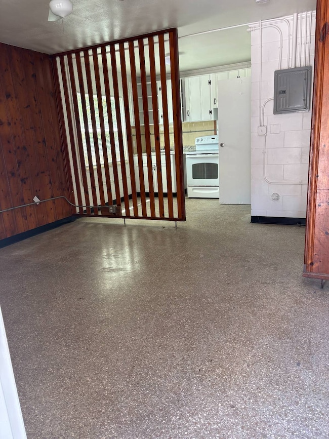 12420 N Florida Ave unit 2, Tampa, FL 33612 - photo 2