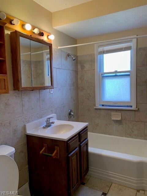 17253 Mccracken Rd, Maple Heights, OH 44137 - photo 7