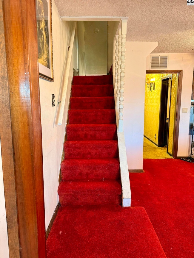 313 W 1st St, Newton, KS 67114 - photo 6