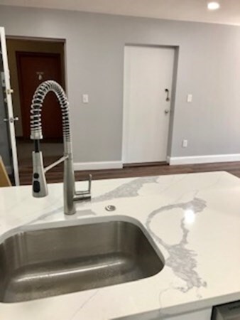 38 Juniper St unit 112, Brookline, MA 02445 - photo 2