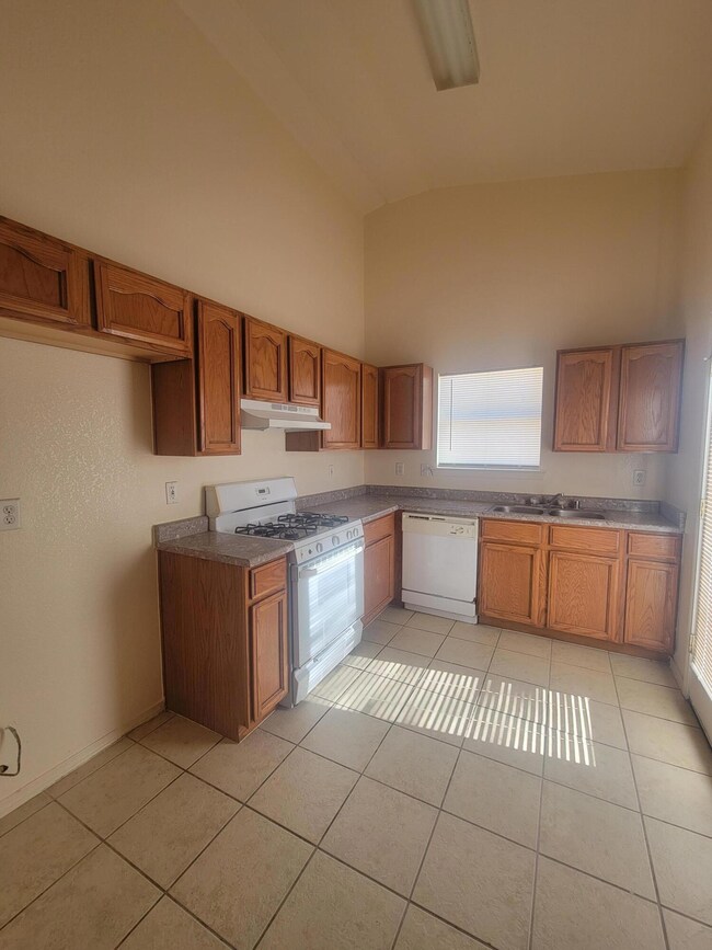 14573 Desierto Lindo Ave, El Paso, TX 79928 - photo 7