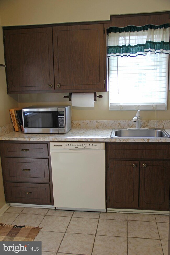 8634 David Ave, Parkville, MD 21234 - photo 5