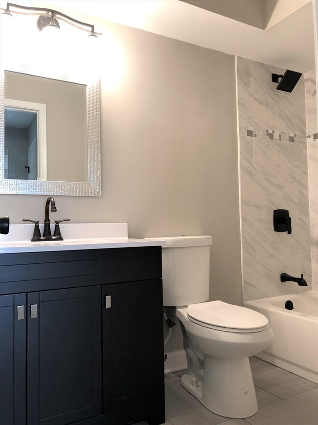 29W044 Shell Lake Dr, Naperville, IL 60564 - photo 4