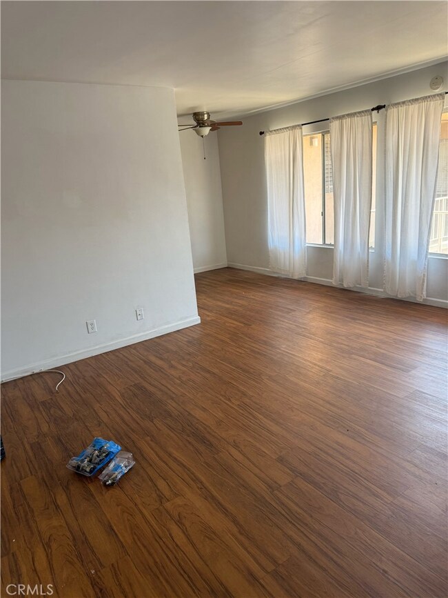 527 Cedar Ave unit 2M, Long Beach, CA 90802 - photo 4