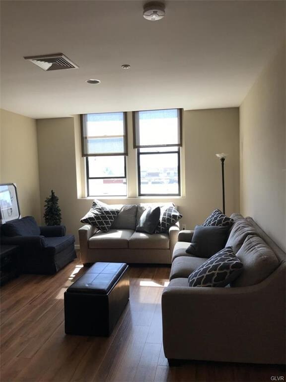 2 W Broad St unit 6, Bethlehem, PA 18018 - photo 2