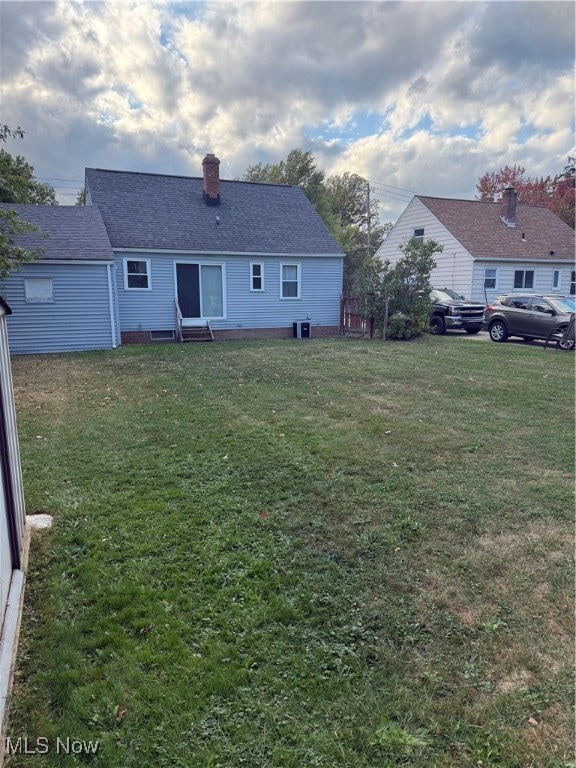 1719 E 300th St, Wickliffe, OH 44092 - photo 2