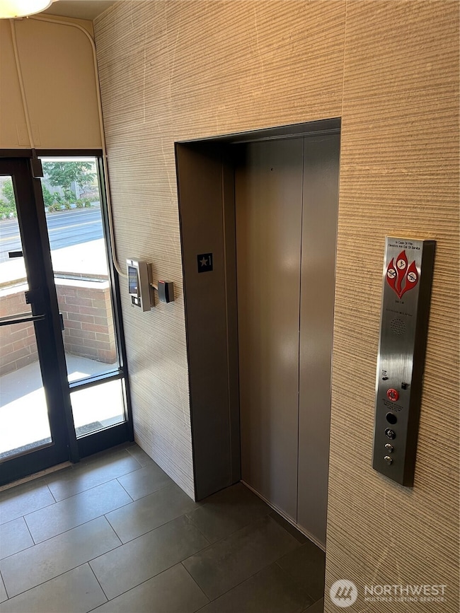 Guest Entrance and Lobby