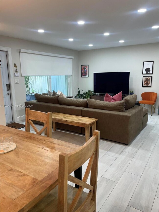 6840 SW 45th Ln unit 8, Miami, FL 33155 - photo 4