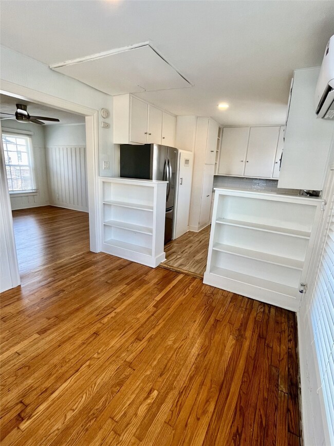 2010 Elmen St unit 2, Houston, TX 77019 - photo 6