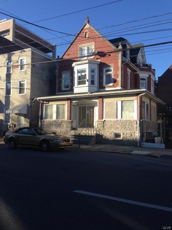 519 W Walnut St, Allentown, PA 18101 - photo 2