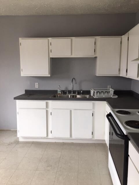 413 Sparta St, McMinnville, TN 37110 - photo 7