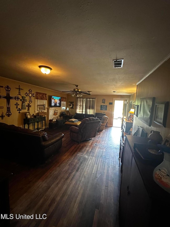 320 2nd Ave NE, Magee, MS 39111 - photo 4