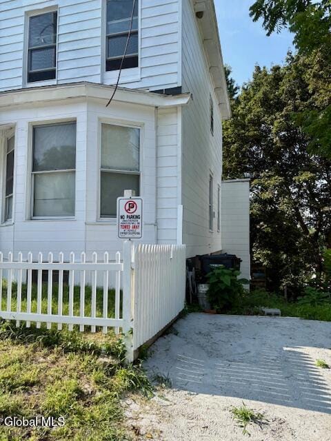 58 Thompson St, Troy, NY 12180 - photo 3