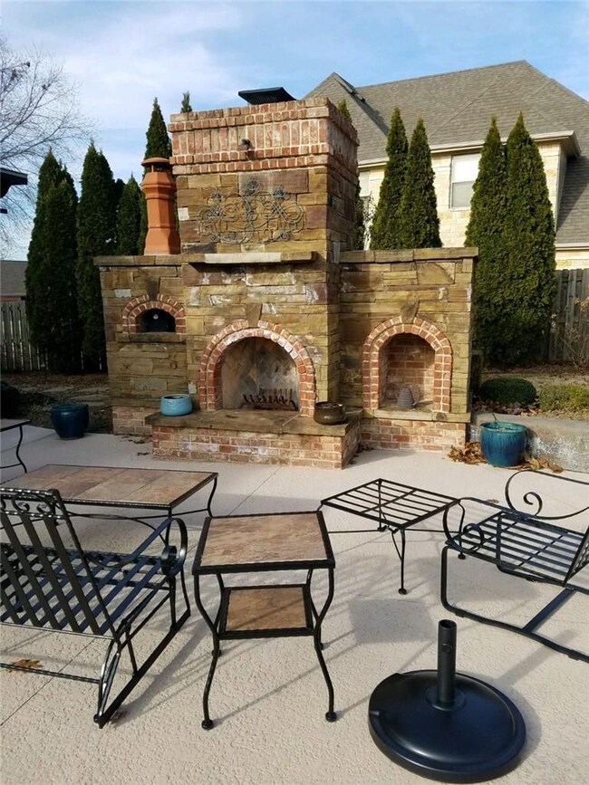 3237 Thornbury Dr, Springdale, AR 72764 - photo 3