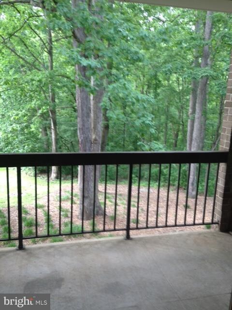 1672 Parkcrest Cir unit 201, Reston, VA 20190 - photo 7